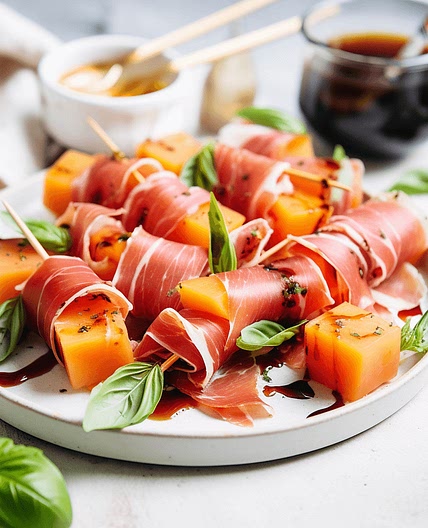 Prosciutto-Wrapped Melon Bites — Chompions