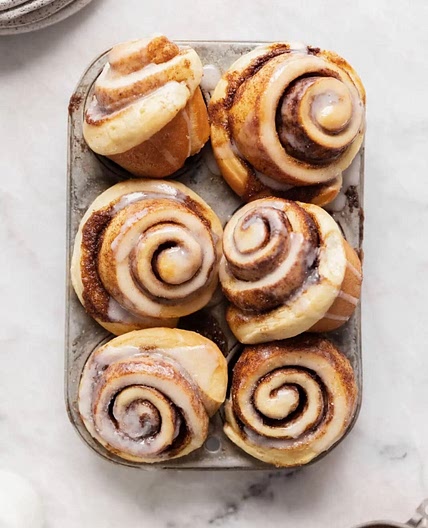 Cinnamon roll muffins 