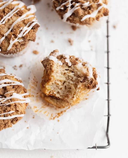 Apple crumble muffins 