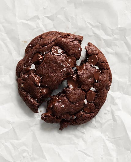 Single serve double chocolate cookie 