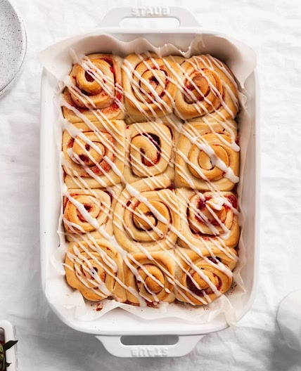 Strawberry rolls 