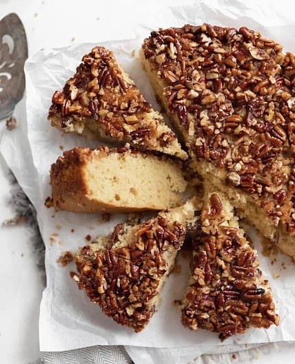 Caramel pecan upside down cake 