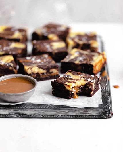 Dulce de Leche cheesecake brownies 