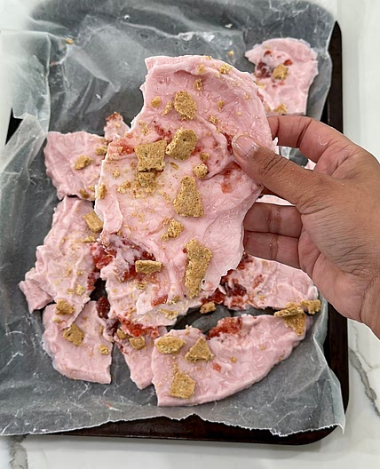 Strawberry cheesecake yogurt bark
