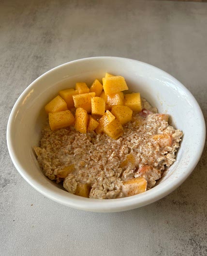 Peach Cobbler Overnight Oats