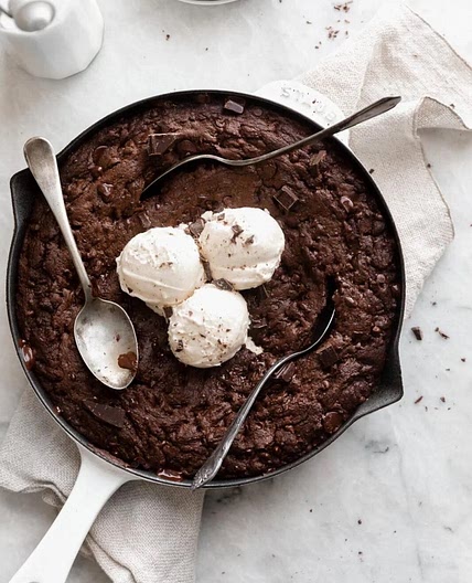 Double chocolate skillet cookie 