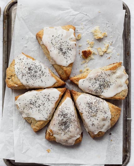 Lemon poppyseed scones 