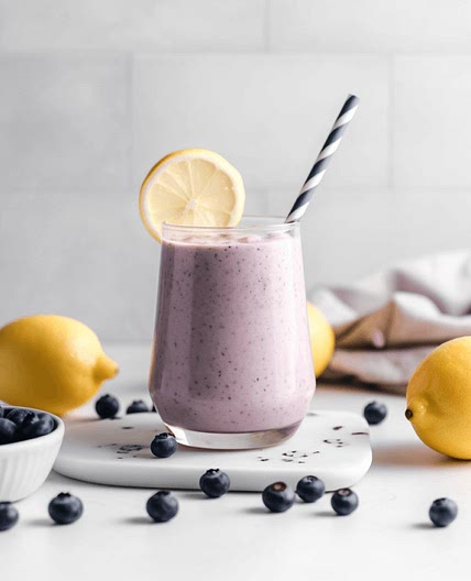 Blueberry Lemonade Yogurt Smoothie