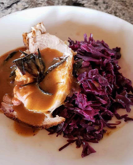 Braised red cabbage
