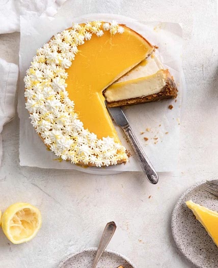Lemon curd cheesecake