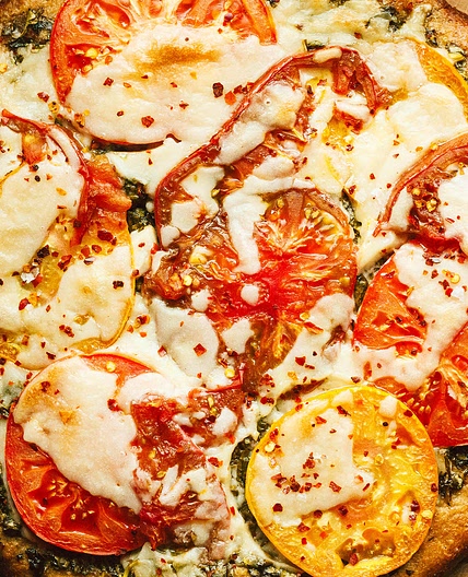 Summer Tomato Pesto Pizza