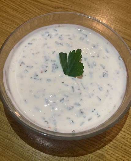 Joghurt-Schnittlauch-Soß