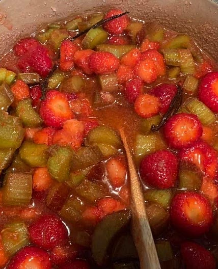 Aardbei-rabarberjam met vanille
