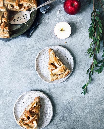 Salted maple caramel apple pie
