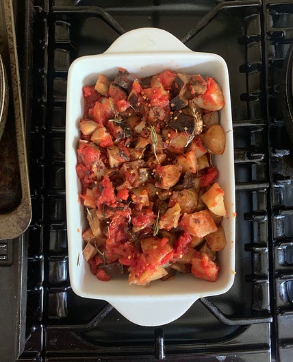 Soslu Patlican (Aubergine, potatoes and tomato)