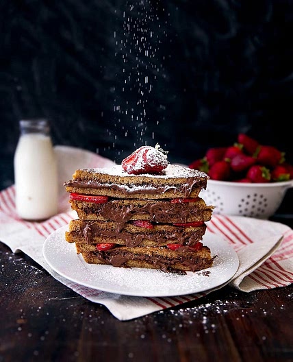 Strawberry Nutella french toast 