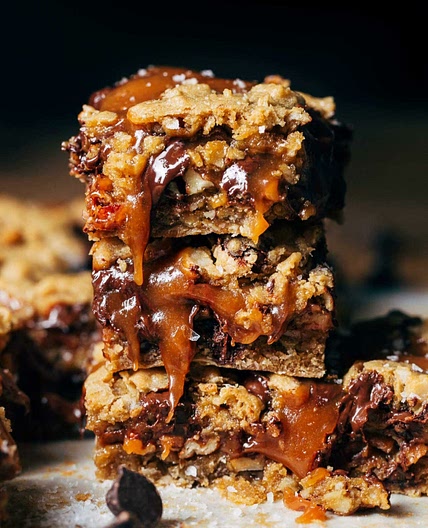Salted caramel chocolate chip oat cookie bars