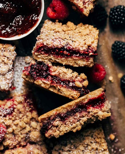 Brown sugar berry crumble bars