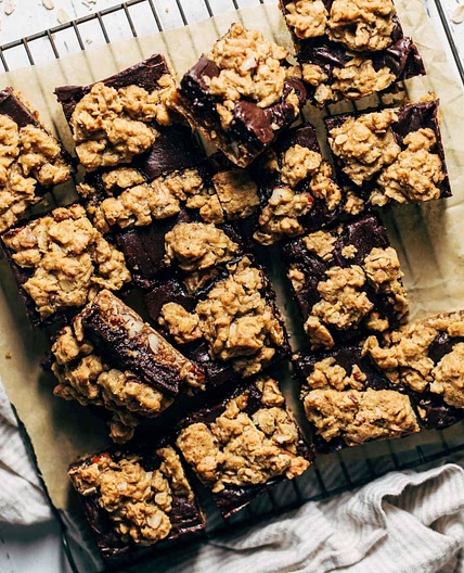 Oatmeal fudge bars