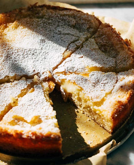 Gooey lemon butter cake 