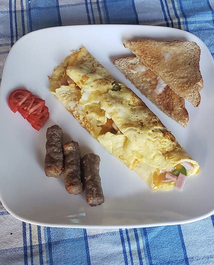 Omelet with Ham and Green Bell Pepper