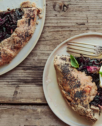 recette de tarte rustique aux aubergines et à la burrata