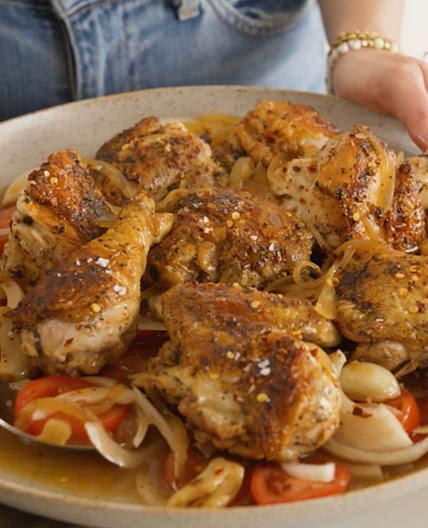 Spicy Vinegar Chicken over Tomatoes