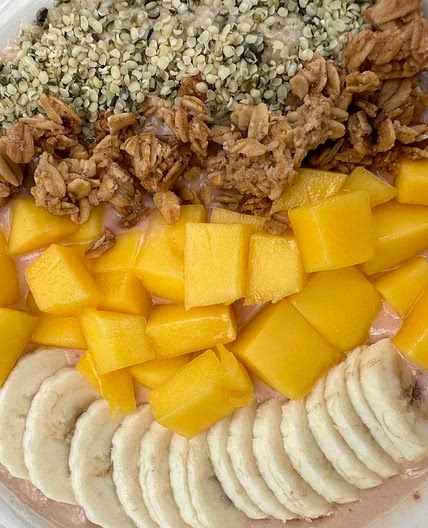 Creamy Pineapple Banana Smoothie Bowl