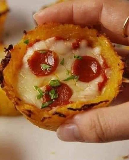 Spaghetti squash pizza bites