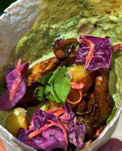 SHIITAKE MUSHROOM + PESTO HUMMUS WRAP