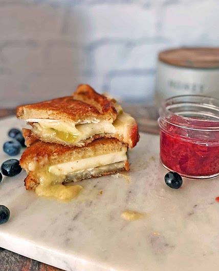 Grilled Brie Cheese
