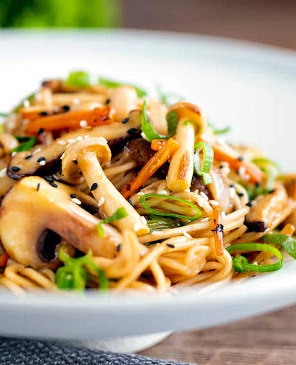 Mushroom Stir Fry Noodles