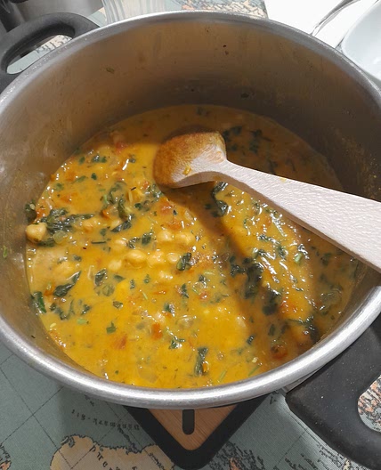 Chickpea Spinach Curry