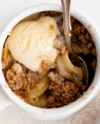 Easy Microwave Apple Crisp in a Mug Recipe