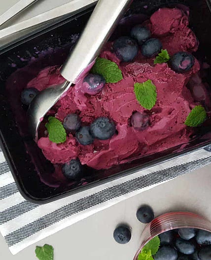Het lekkerste blauwe bessen ijs