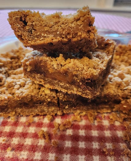 Oatmeal Caramel Bars