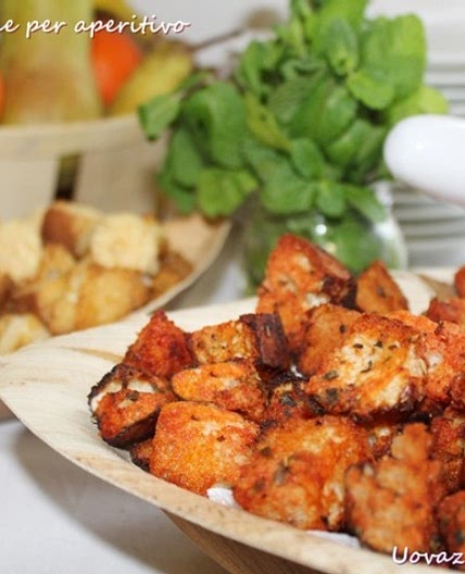 Crostini di pane per aperitivo | Uovazuccheroefarina