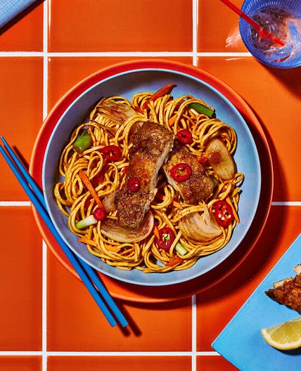 Peri Peri Chicken Chow Mein