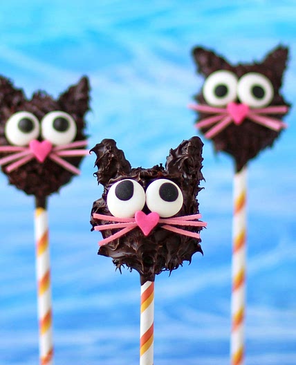 Halloween Treats - Peanut Butter Fudge Filled Black Cat Pops