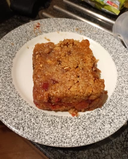 JAMMY FLAPJACK BARS