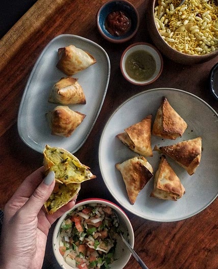 Easy Vegetable Samosas (using Egg Roll Wrappers) - Meet & Eats