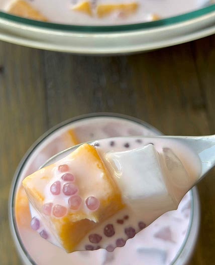 Mango Bango with UBE sago 