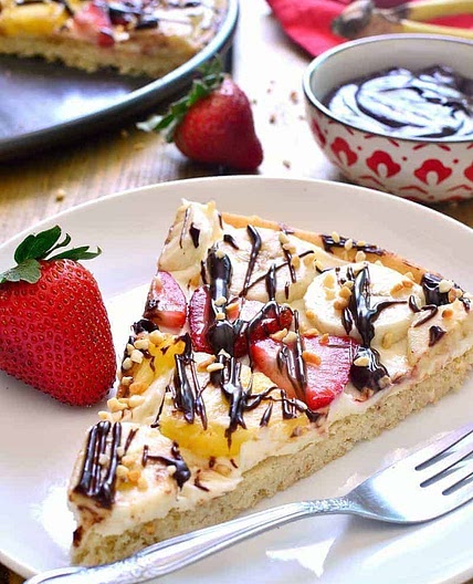 Banana Split Fruit Pizza