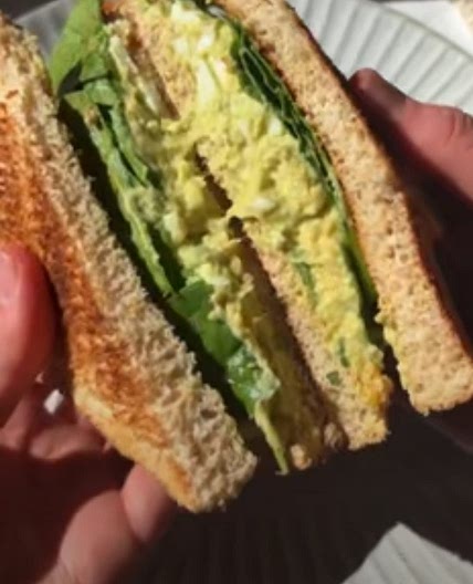 Sandwich avocat œuf