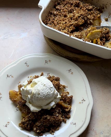 Pear crisp 🍐