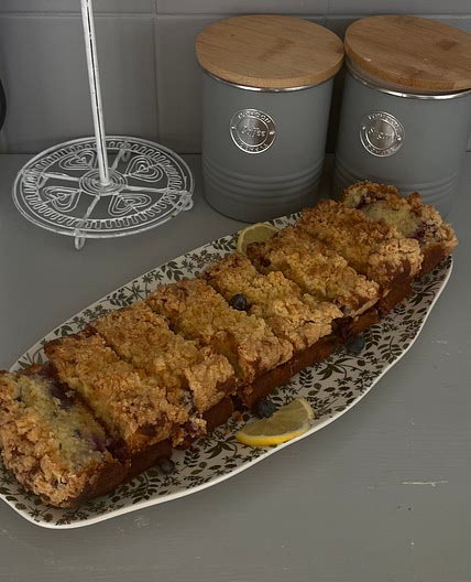 blueberry lemon loaf with streusel topping