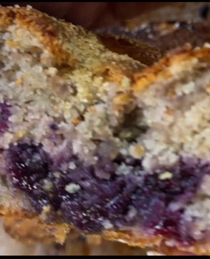 5 Minute lemon and blueberry cake
