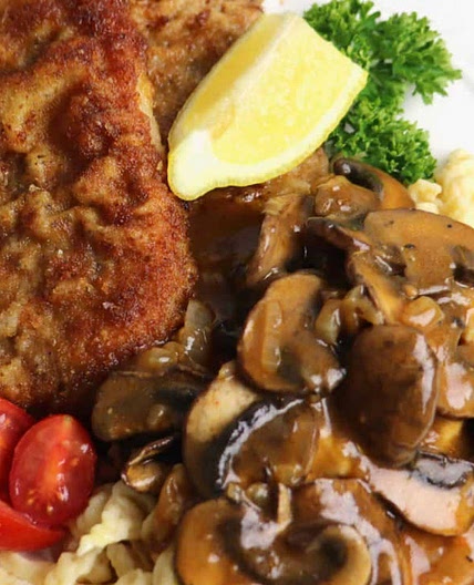 Schnitzel with Jäger sauce 