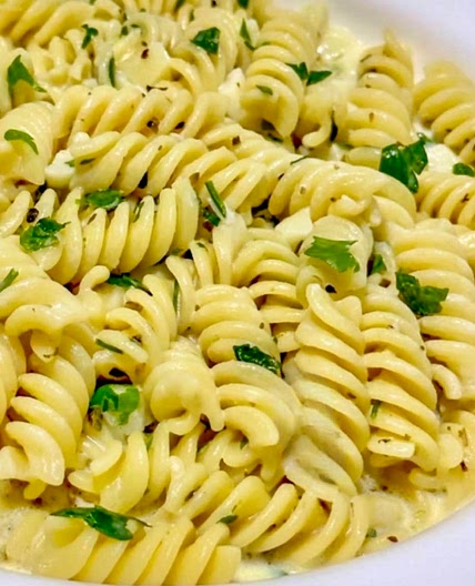 Creamy Garlic Fusilli