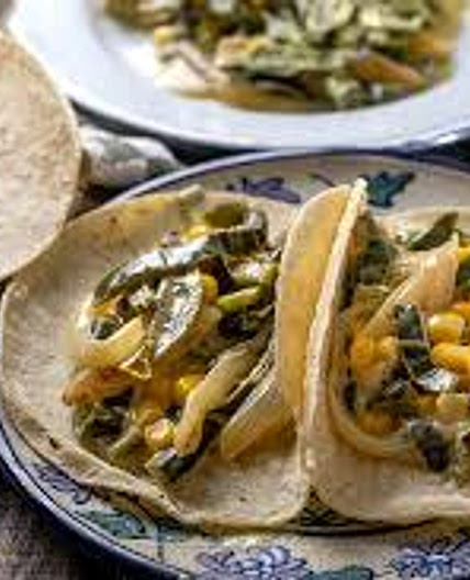 Tacos de rajas con crema